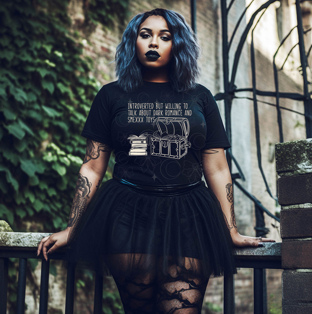 Introverted but willing to talk about dark Romance: PNG